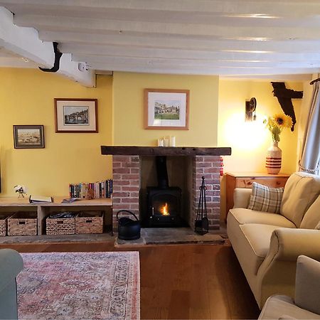 Cruck Cottage Pickering Bagian luar foto