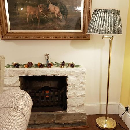 Cruck Cottage Pickering Bagian luar foto